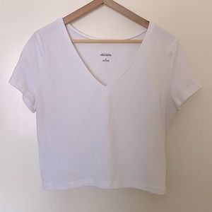 Wild Fable Short Sleeved V-neck White Crop Top Tee XL